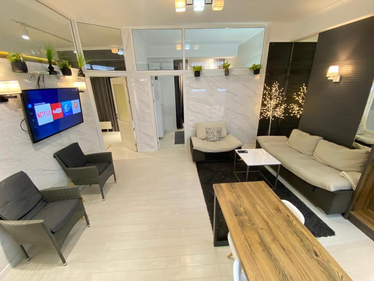 New Double Room Luxury Apartment In The Center Chişinău Extérieur photo