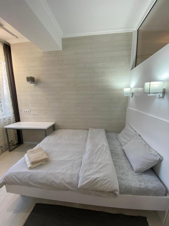 New Double Room Luxury Apartment In The Center Chişinău Extérieur photo