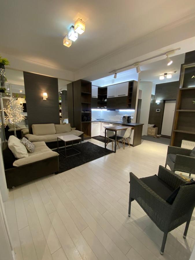 New Double Room Luxury Apartment In The Center Chişinău Extérieur photo